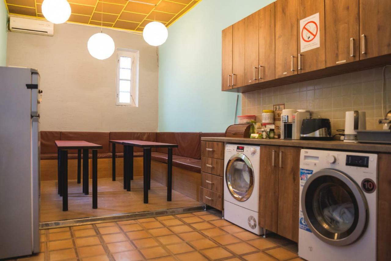 Reveller'S Hostel Dordegol 외부 사진